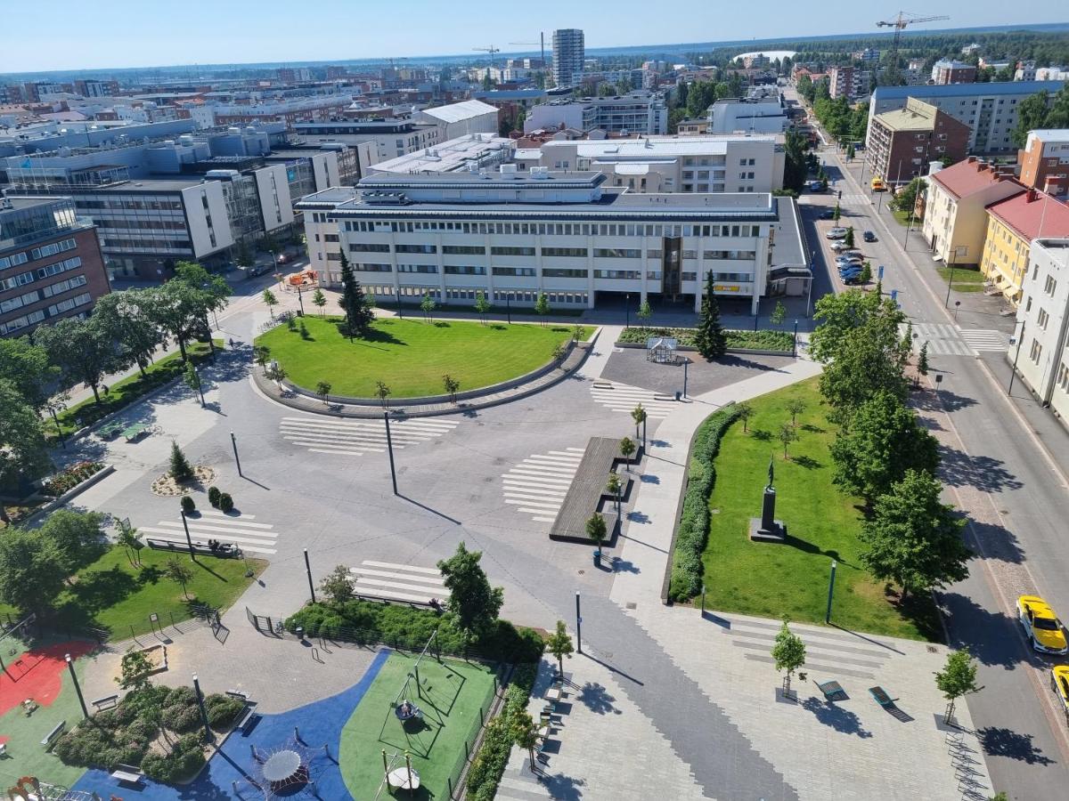 Penthouse In The Oulu Centerアパートメント エクステリア 写真